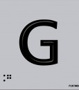 Letra G mayscula en negro sobre fondo aluminio gris  y en braille