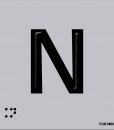 Letra N mayscula en negro sobre fondo aluminio gris y en braille