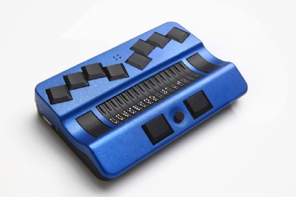 Línea Braille de color azul con 16 celdas Braille